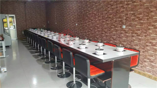 自助旋转火锅设备