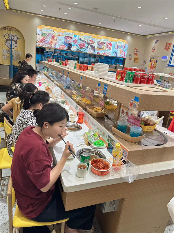 旋转火锅设备厂家