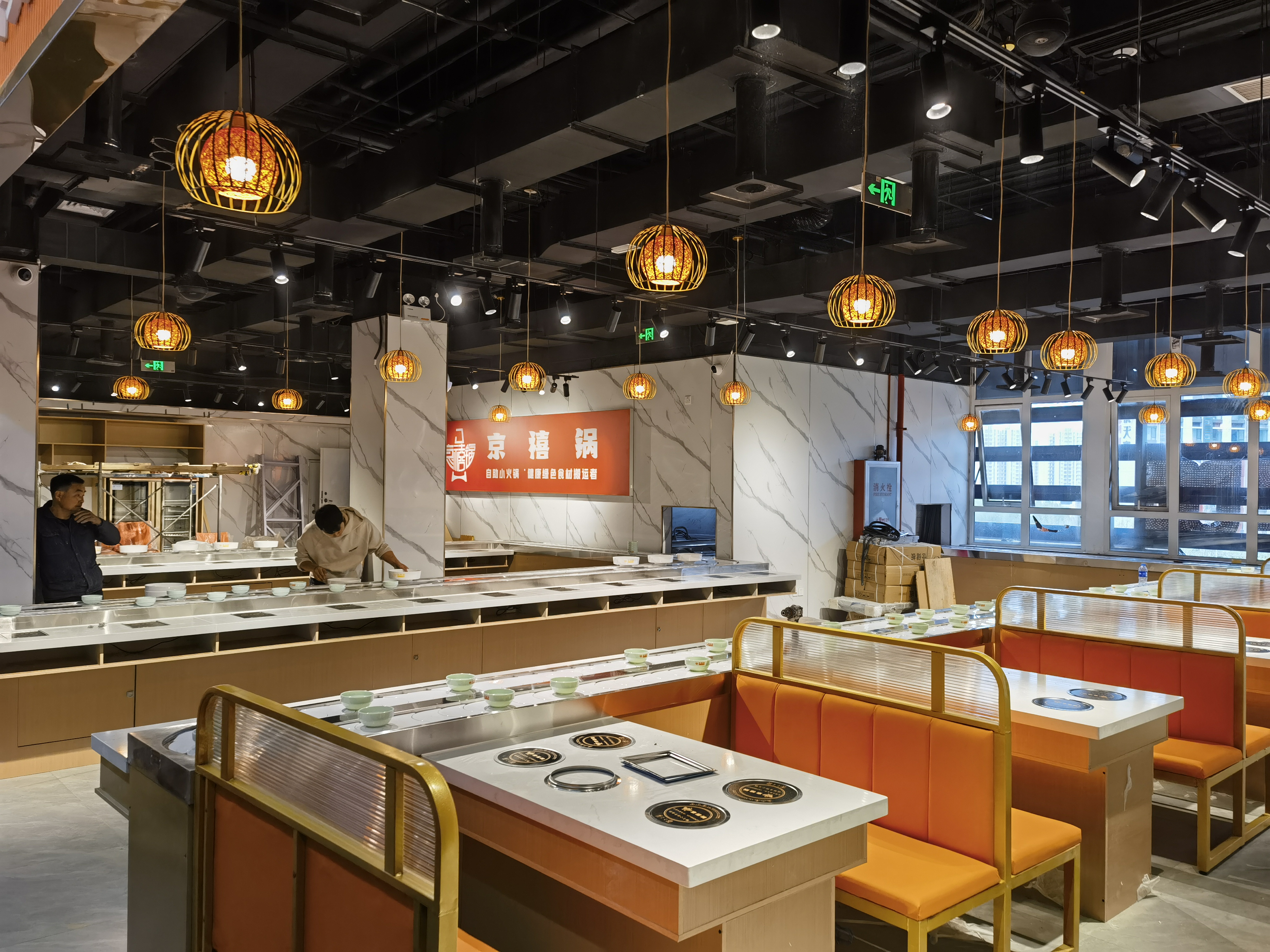 室内旋转小火锅设备