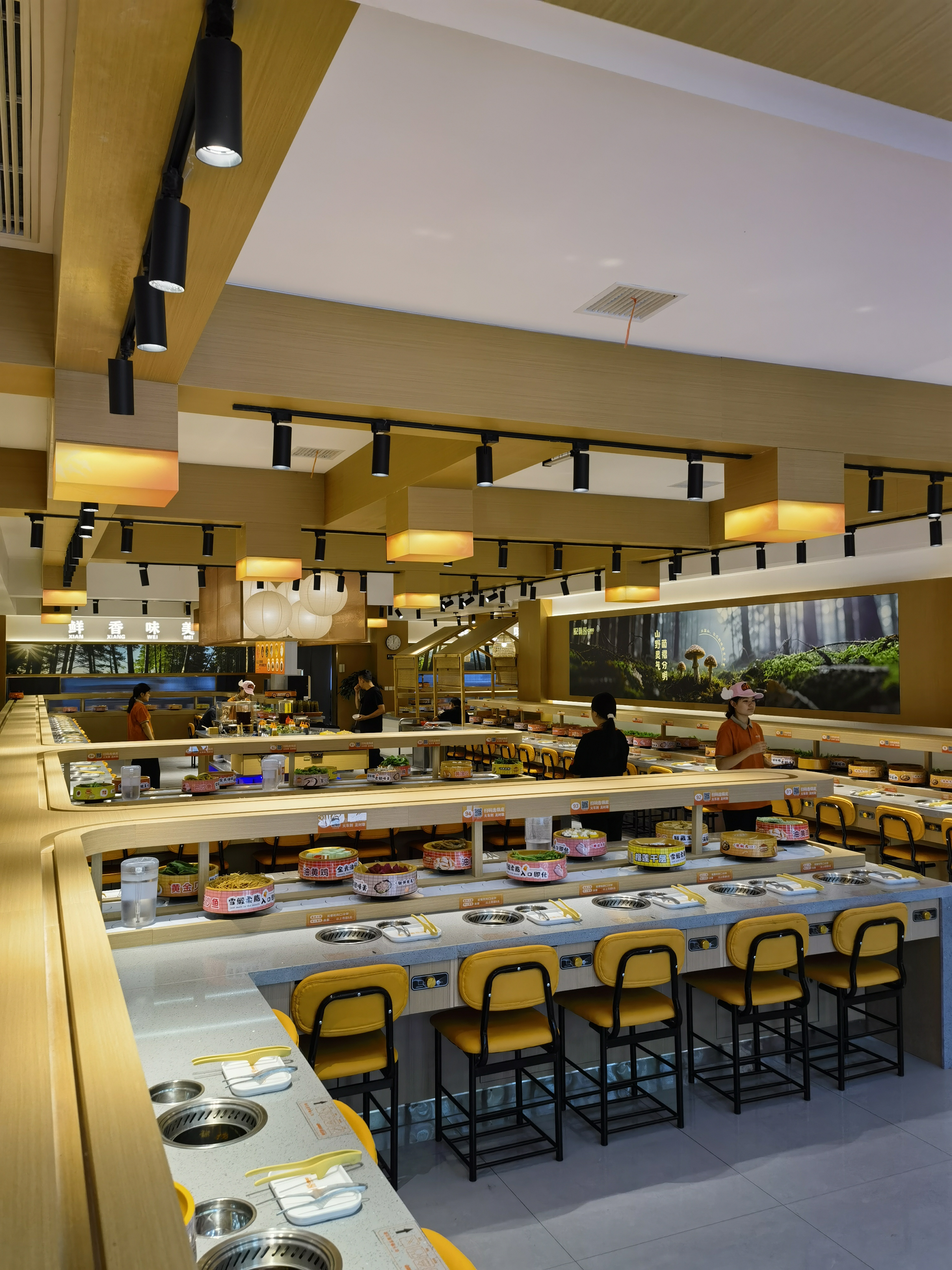 室内旋转小火锅设备