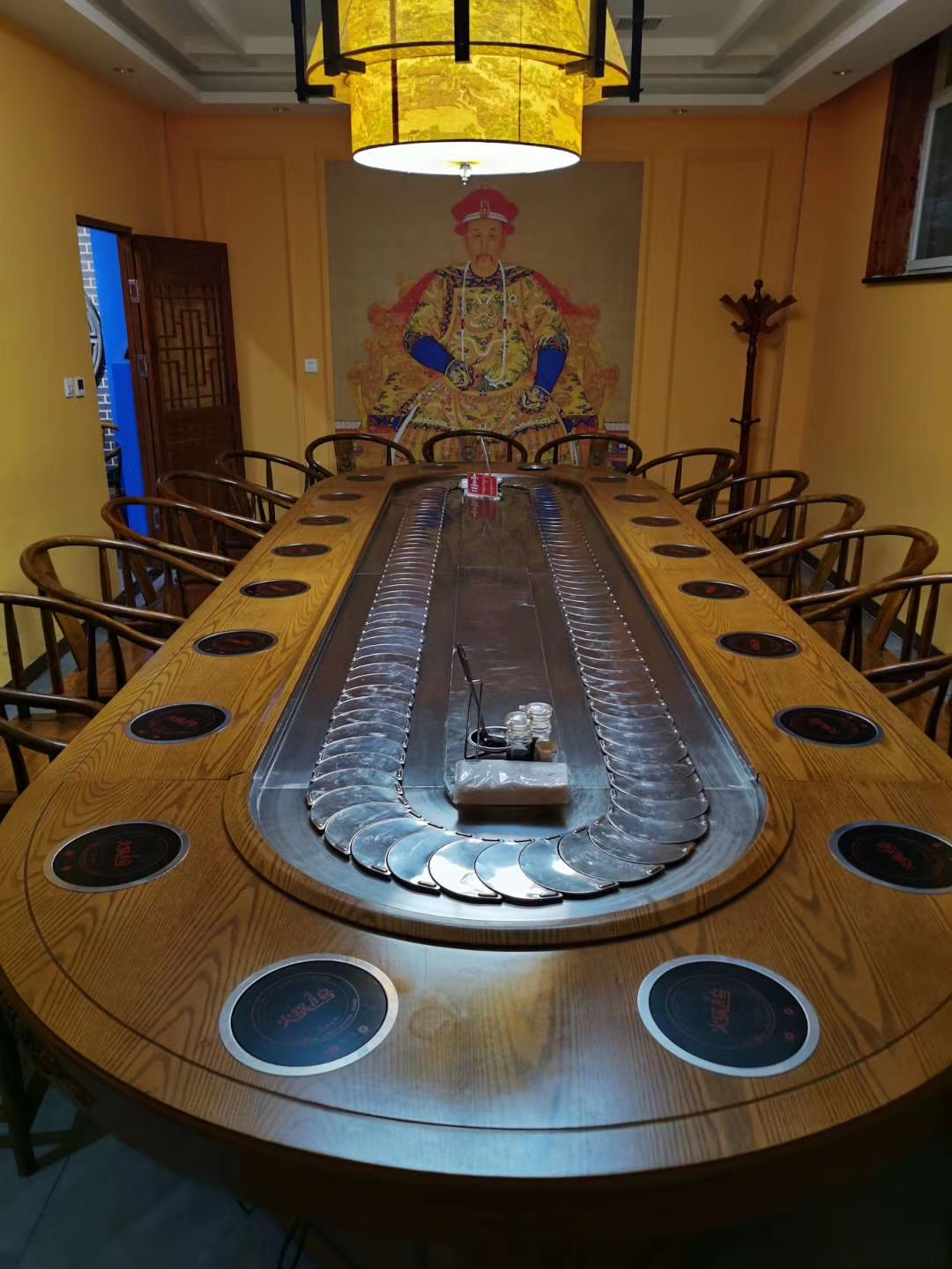 中餐桌火锅设备