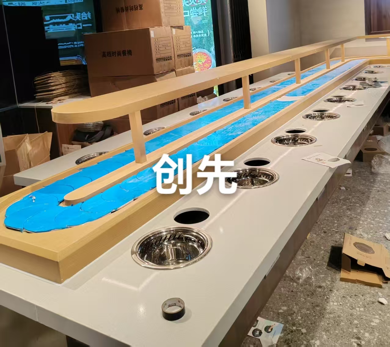 听劝！商场开旋转小火锅店，选对创先设备厂家少走弯路